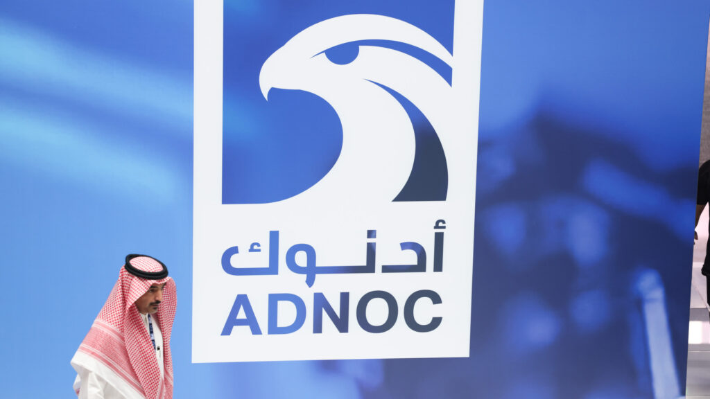 Az ADNOC partnereit a kőolaj-berakodás újraindítására szólította fel