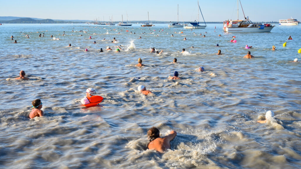 Balaton-átúszás: Rendkívüli intézkedések az alacsony vízállás miatt