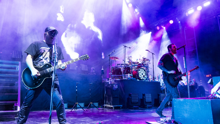 Breaking Benjamin: Kultikus amerikai rockbanda visszatér Budapestre
