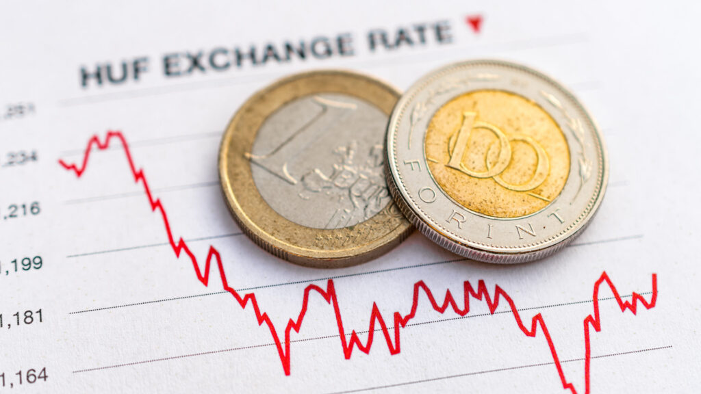 Forint nyomás alatt: globális tényezők és MNB döntés előtt