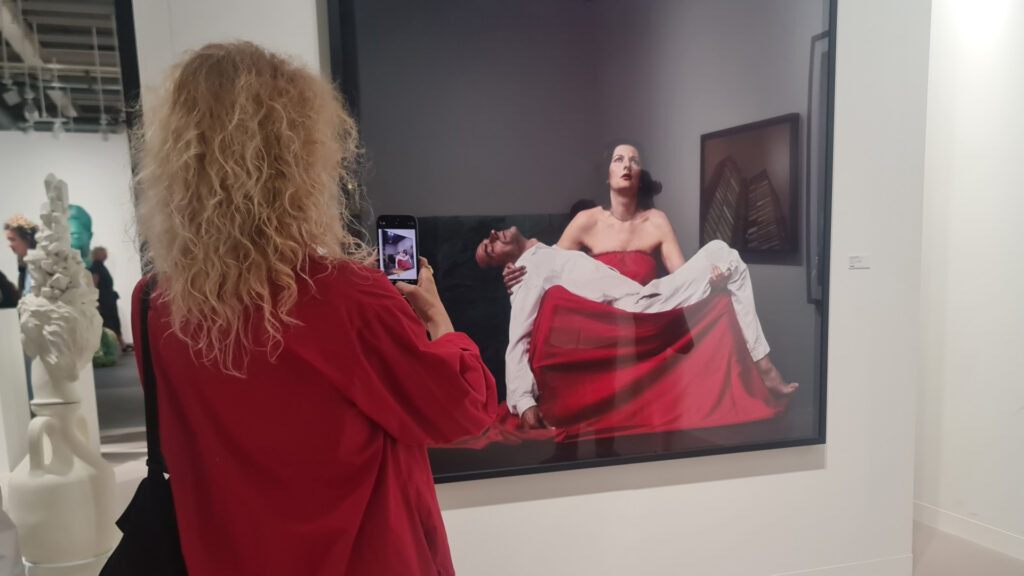 Művészeti galériák kihívásai: kevés az új gyűjtő az Art Basel szerint