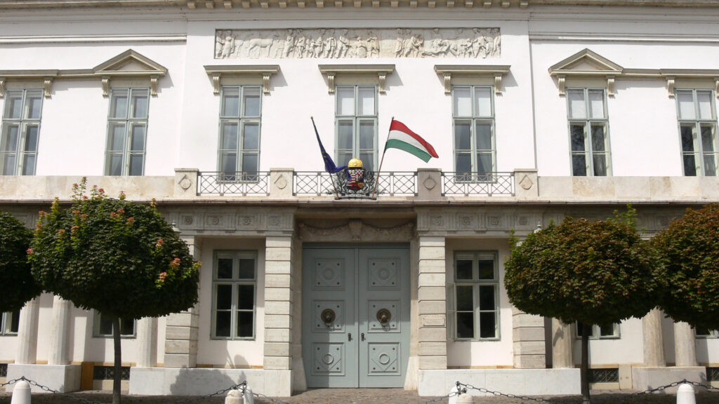 Sulyok Tamás bírálta Magyar Pétert a hatalomkoncentráció miatt