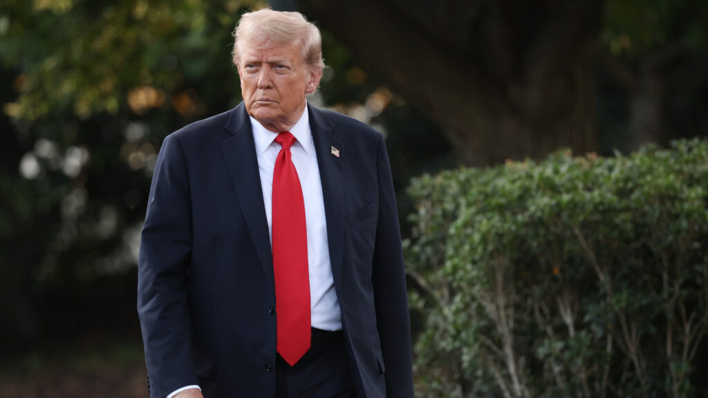 Trump: Irán példátlan válságban, Amerika lépéseket tesz