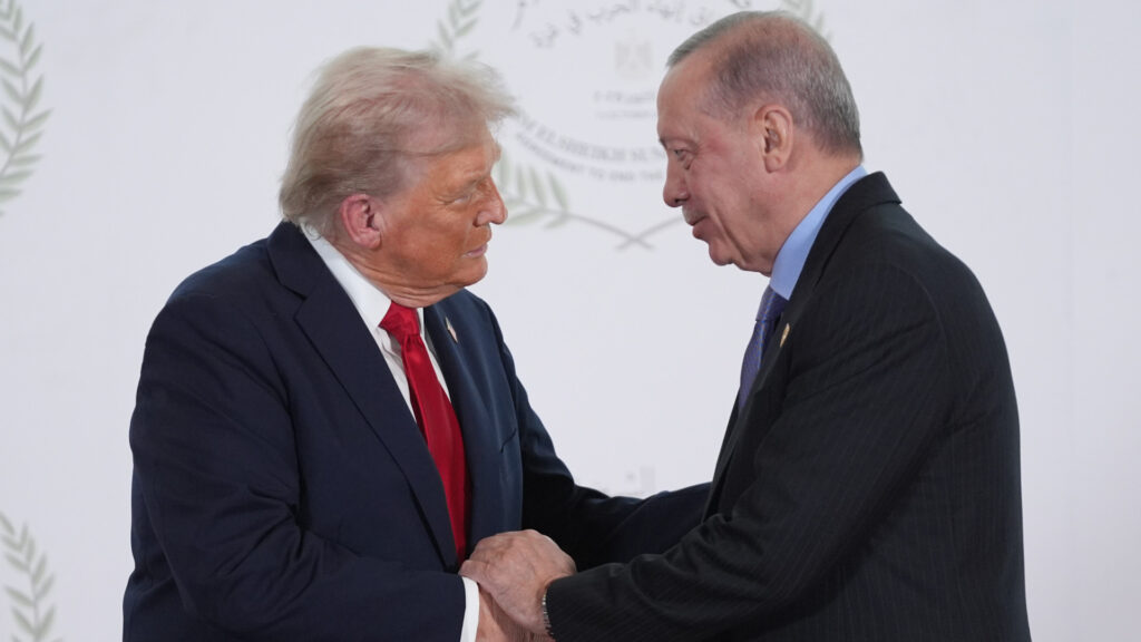 Trump-adminisztráció hajtóműveket ad el Törökországnak kongresszusi ellenállás dacára