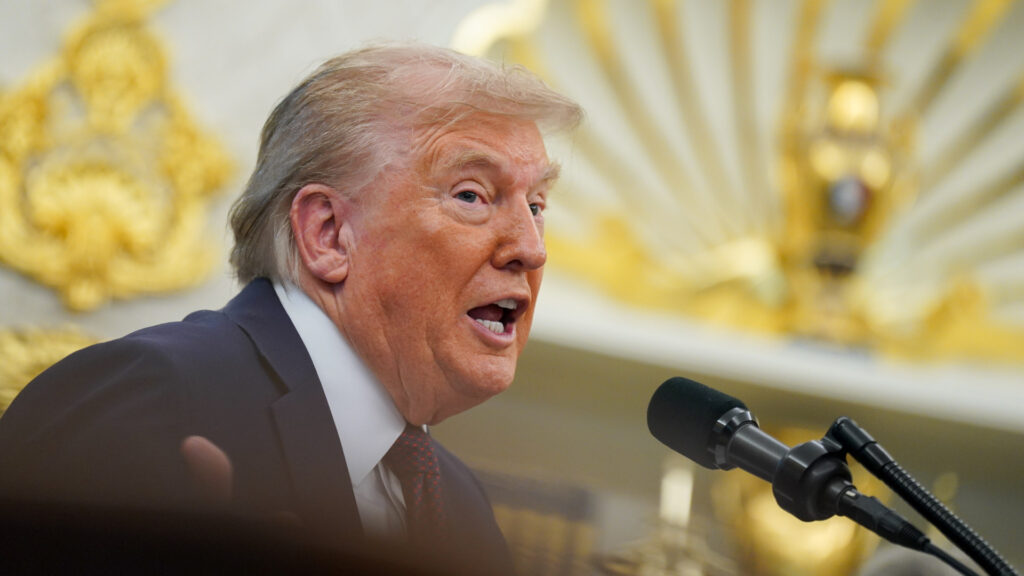 Trump éles üzenetei Iránnak a svájci tárgyalások közepette