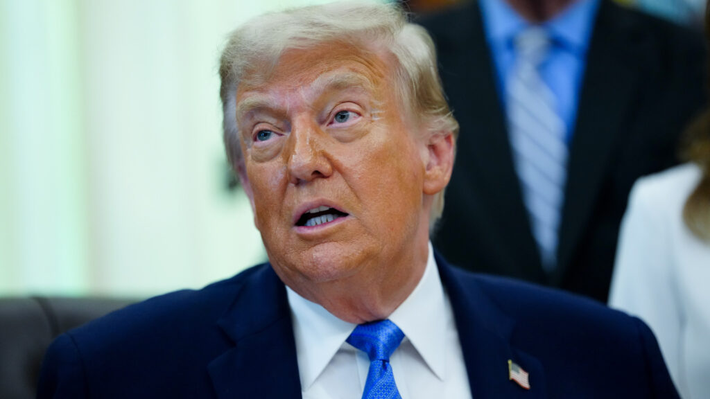 Trump kész hatni az EU-ra és Kijevre a harcok beszüntetéséért – Putyinnal tárgyalt
