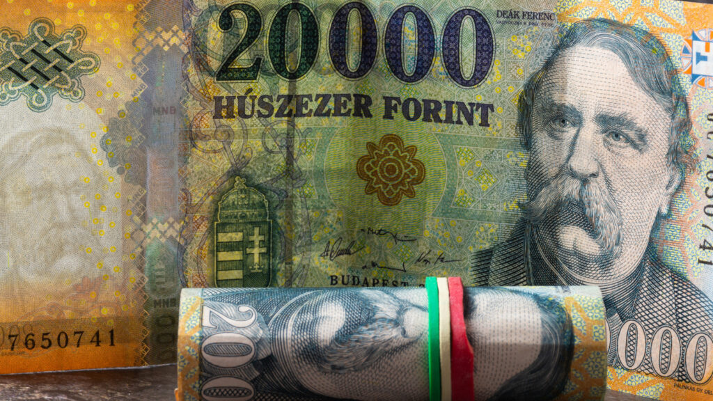 Újra a forint felé fordulhatnak a befektetők – de mikor?