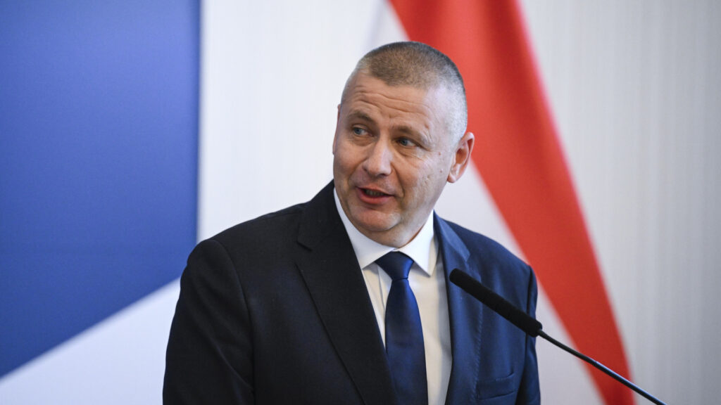 V4-országok erősítik védelmi együttműködésüket Budapesten
