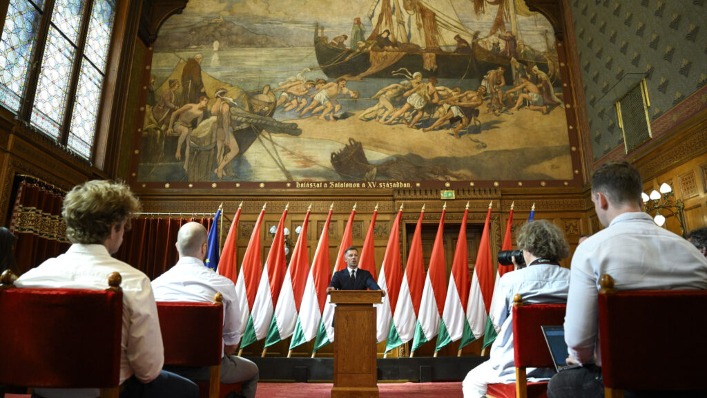 Változások a Tisza-kormány alatt: V4-csúcs, közmédia és üzemanyagár-reform