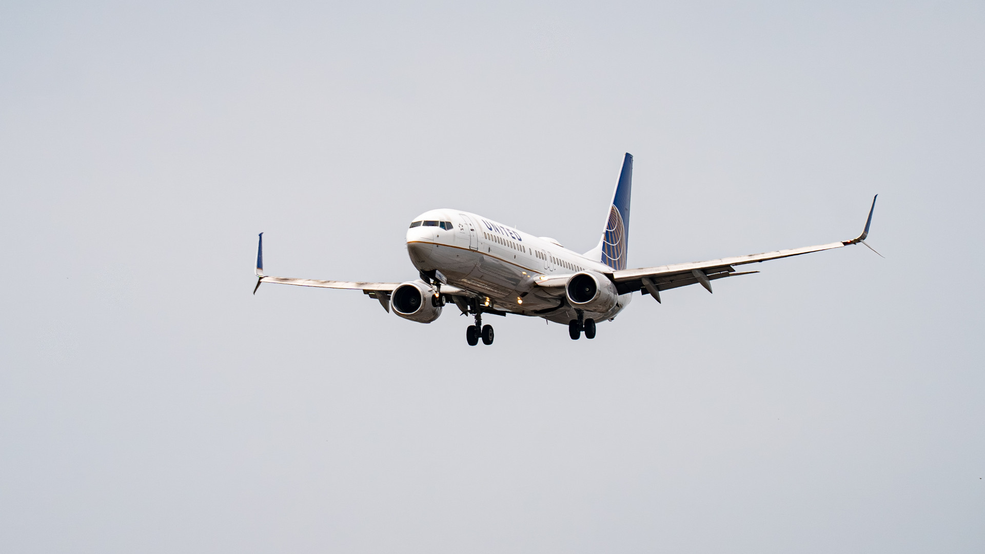 Boeing 737-es teherszállító tűnt el a radarokról Pakisztán partjainál