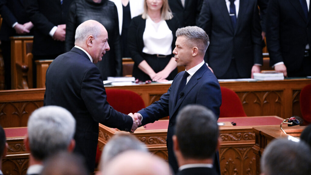 Sulyok Tamás élesen bírálja az Alaptörvény tervezett módosítását